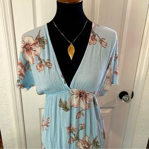 Forever 21 Floral Light Blue Maxi Dress | Size S